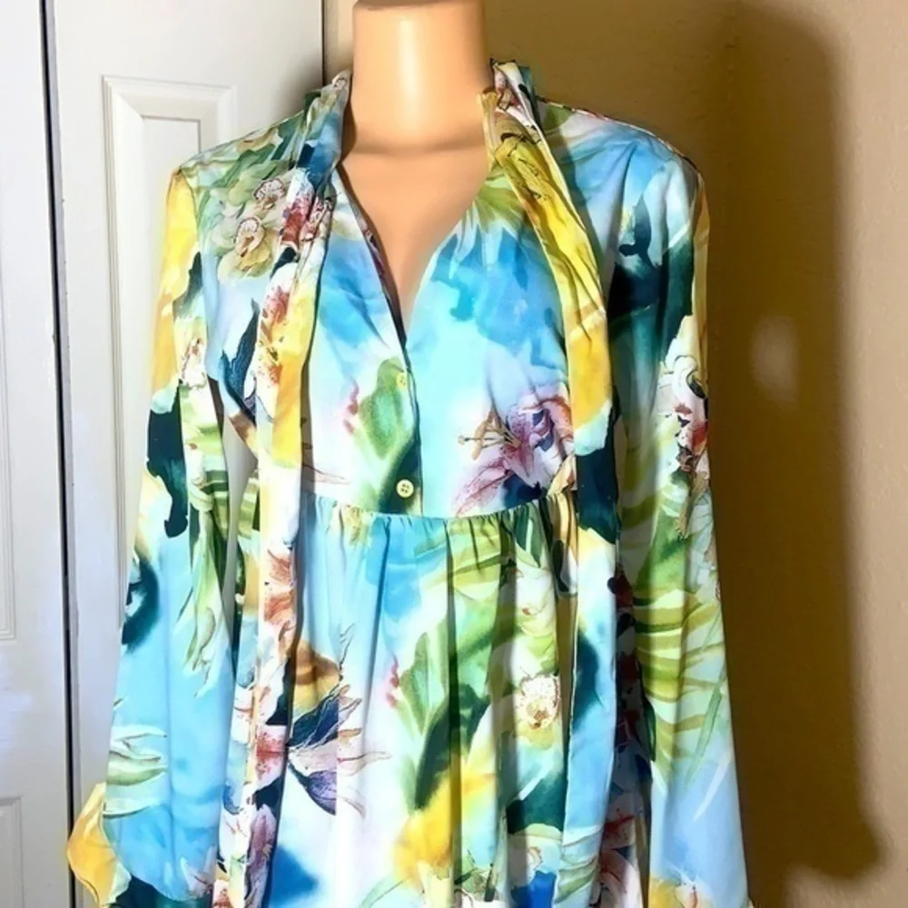 Bell Sleeve Midi Dress - Picture 5 of 10